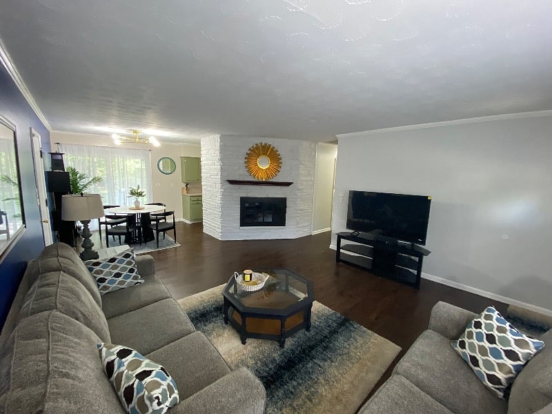 Furnished Finder property 568400_1 photo 3