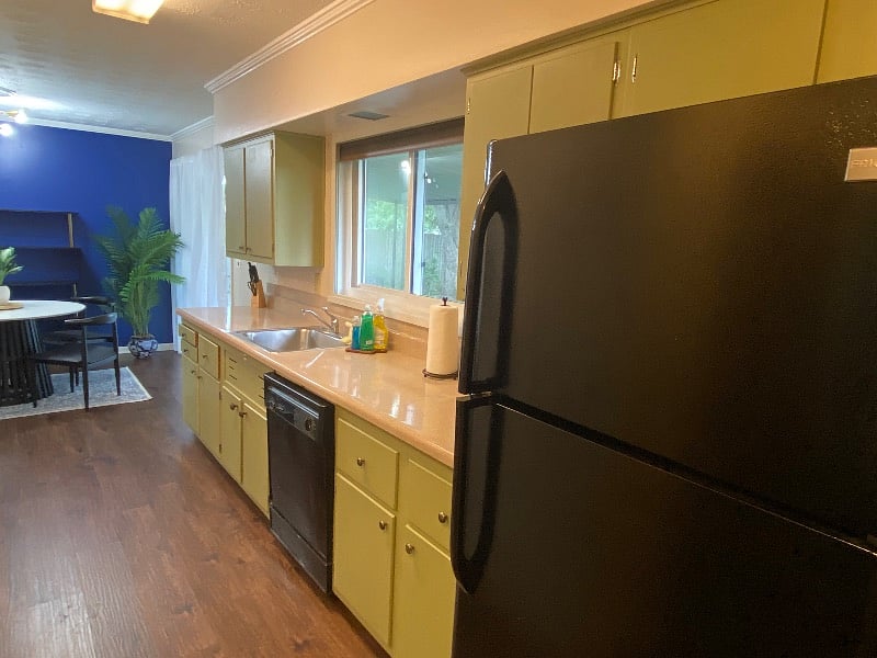 Furnished Finder property 568400_1 photo 8