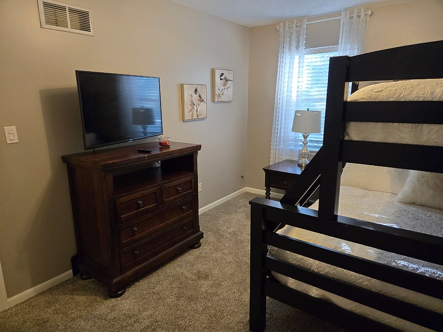 Furnished Finder property 568414_1 photo 17