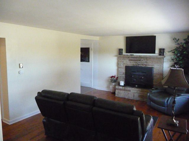 Furnished Finder property 568425_1 photo 11