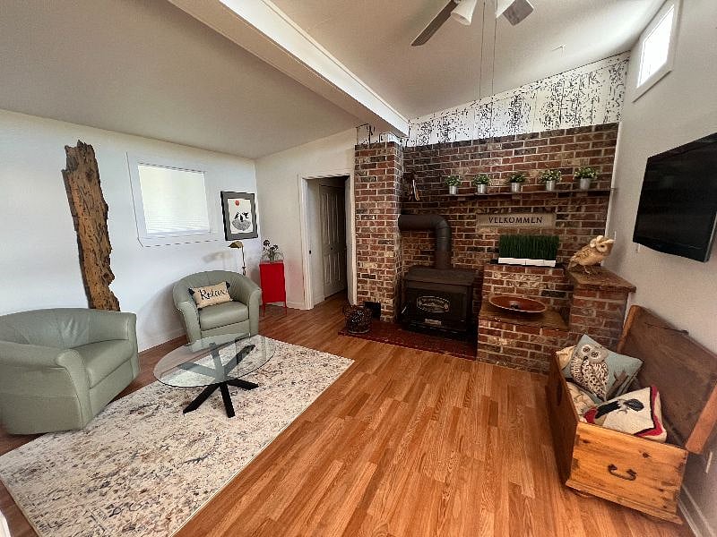 Furnished Finder property 568430_1 photo 7