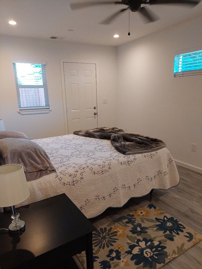 master#2 bedroom with TV