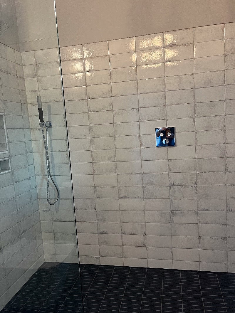 Isn't it nice to have a designer detailed bathroom?