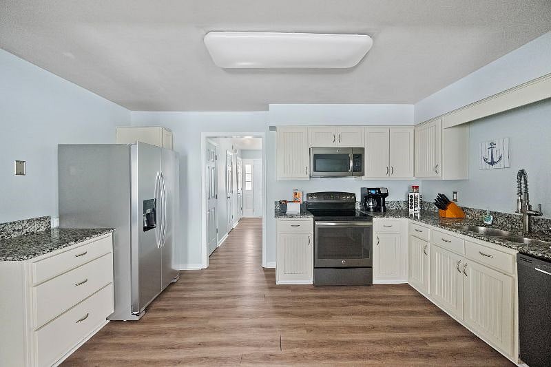 Furnished Finder property 568524_1 photo 11