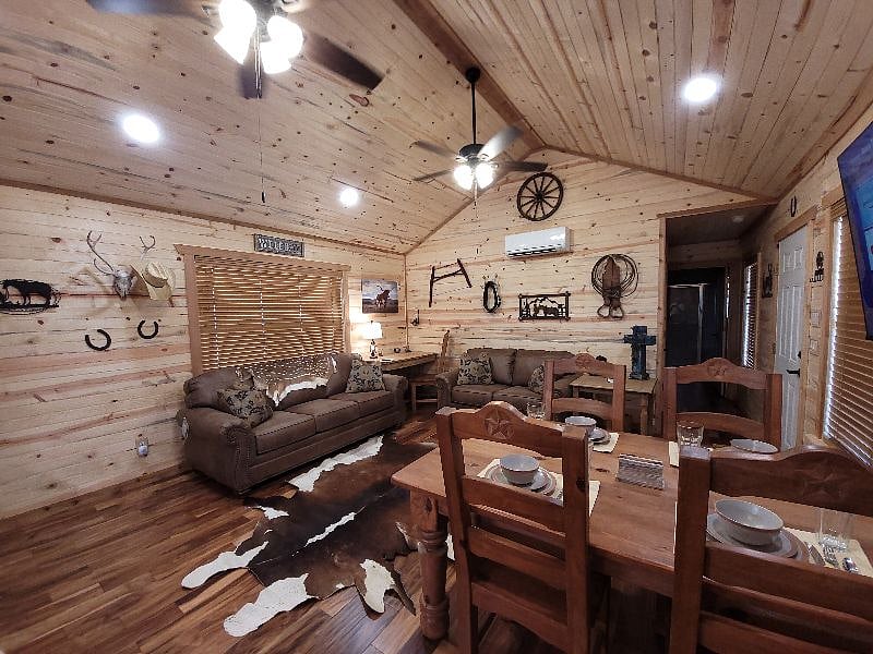 Furnished Finder property 568542_1 photo 4