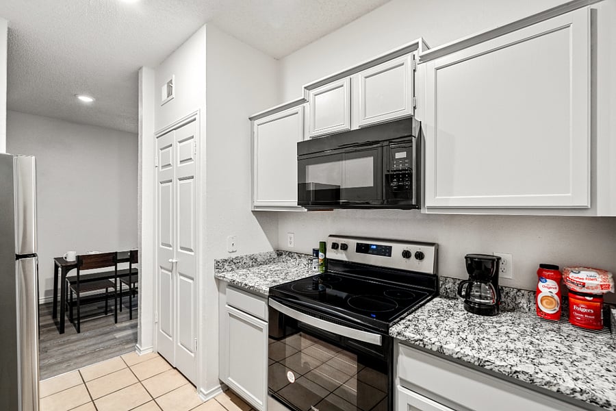 Furnished Finder property 568554_1 photo 9