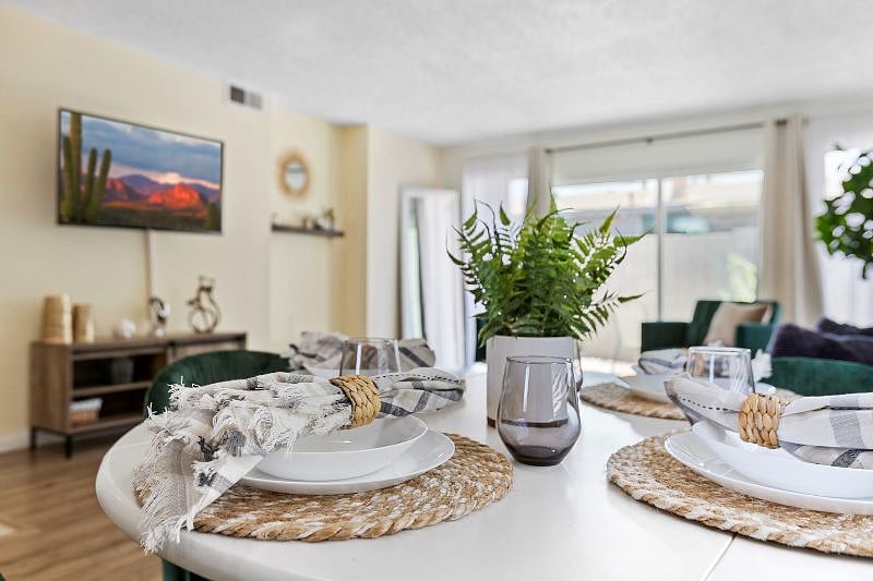 Furnished Finder property 568561_1 photo 7