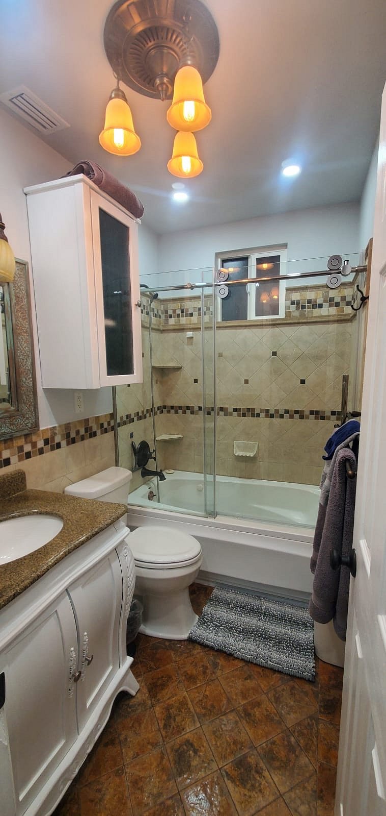 Furnished Finder property 568601_1 photo 12