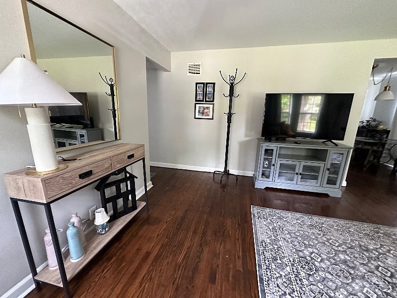 Furnished Finder property 568612_1 photo 4