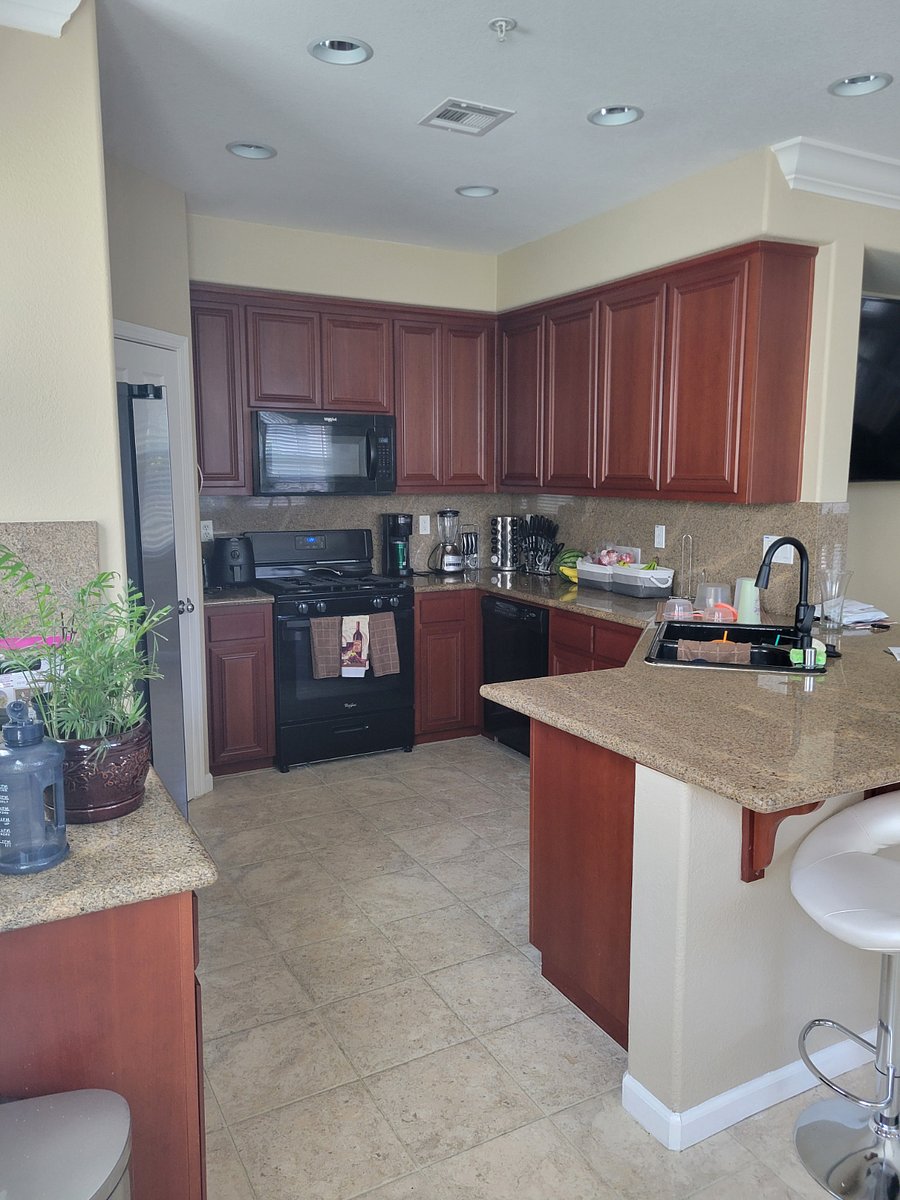 Furnished Finder property 568708_1 photo 4