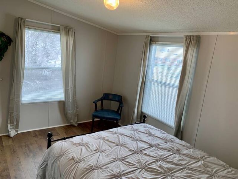 Bedroom 2 (Queen)