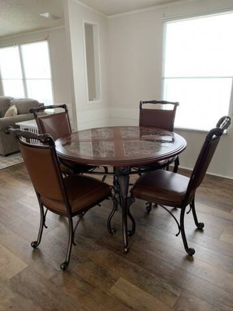 Dining table, seats 4
