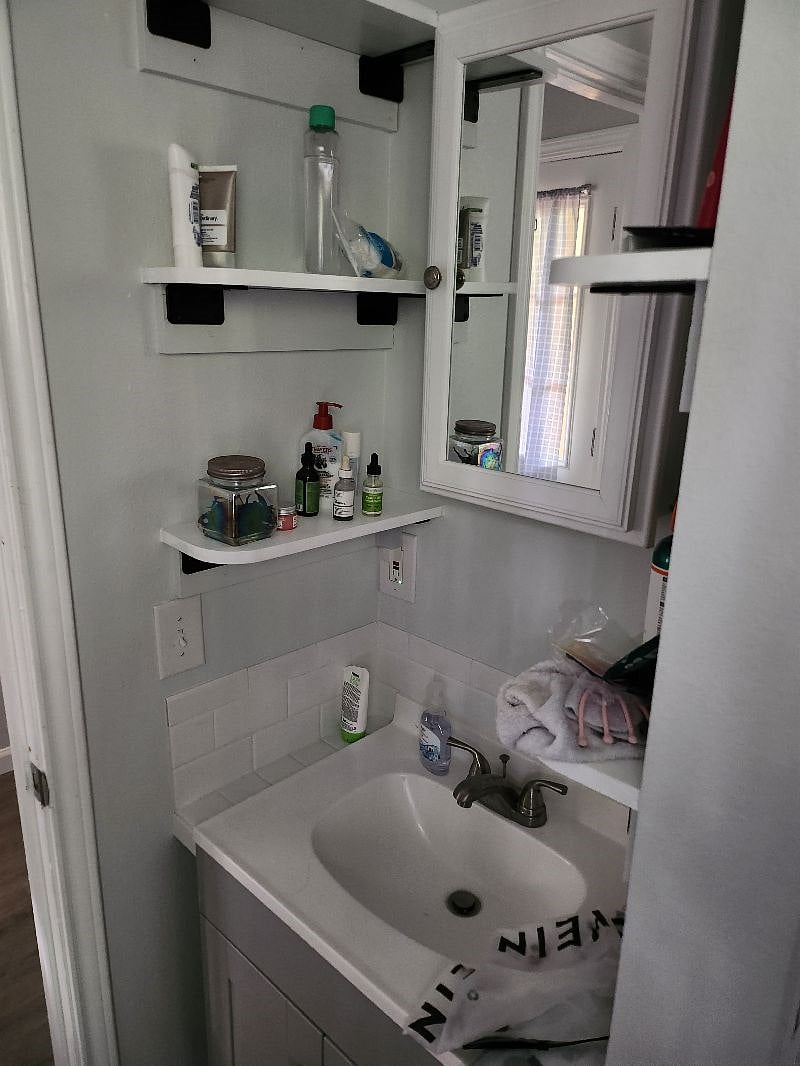 North bedroom has vanity area