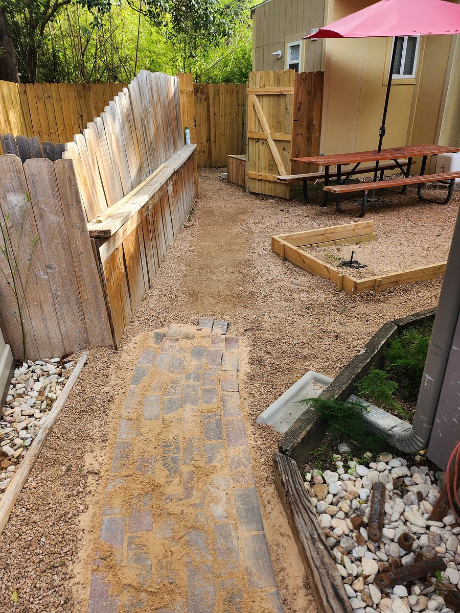 Walkway right to entrance door
