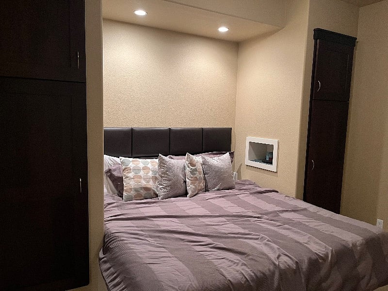 Furnished Finder property 568738_1 photo 3
