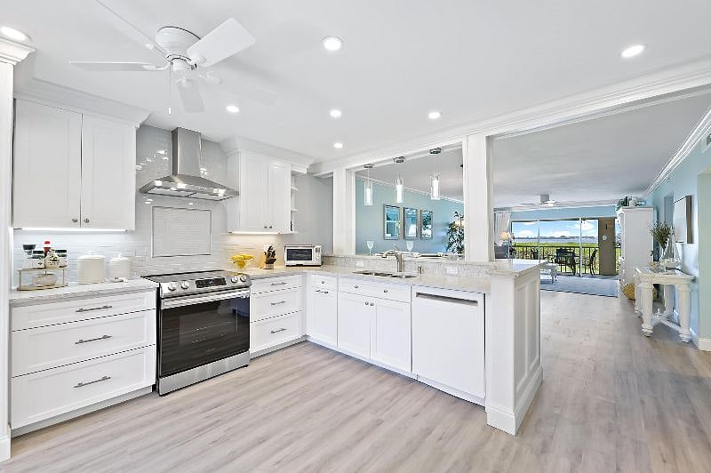 Fully Stocked Kitchen