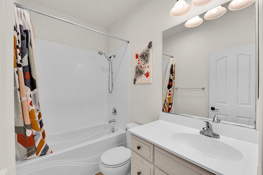 Unattached private full bathroom