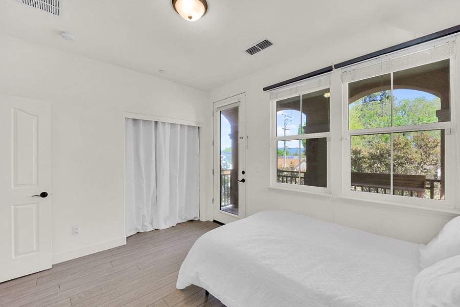 Furnished Finder property 568752_3 photo 3