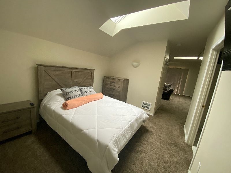 Furnished Finder property 568809_1 photo 16