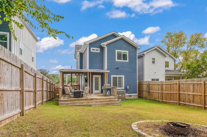 4 Bedroom Home, 2.5 Bathrooms with garage & driveway parking. Large fenced in backyard with great patio for entertaining.