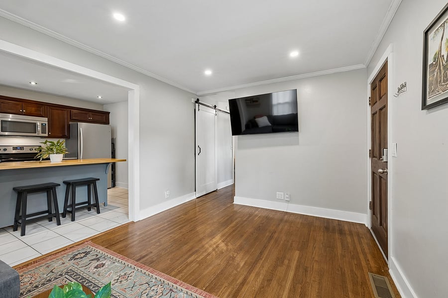 Furnished Finder property 568850_1 photo 9