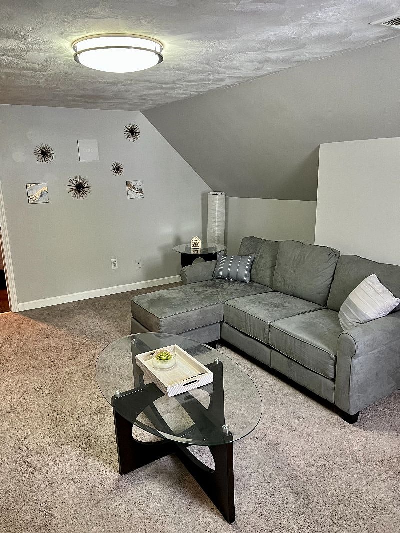 Furnished Finder property 568889_1 photo 3