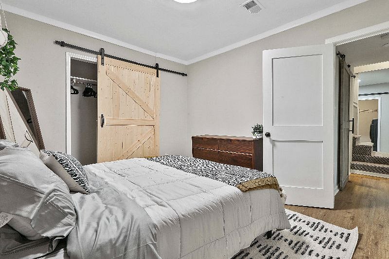 Furnished Finder property 568974_1 photo 12