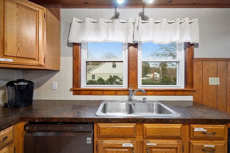 Furnished Finder property 569098_1 photo 22