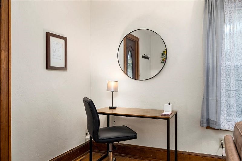 Furnished Finder property 569098_1 photo 32