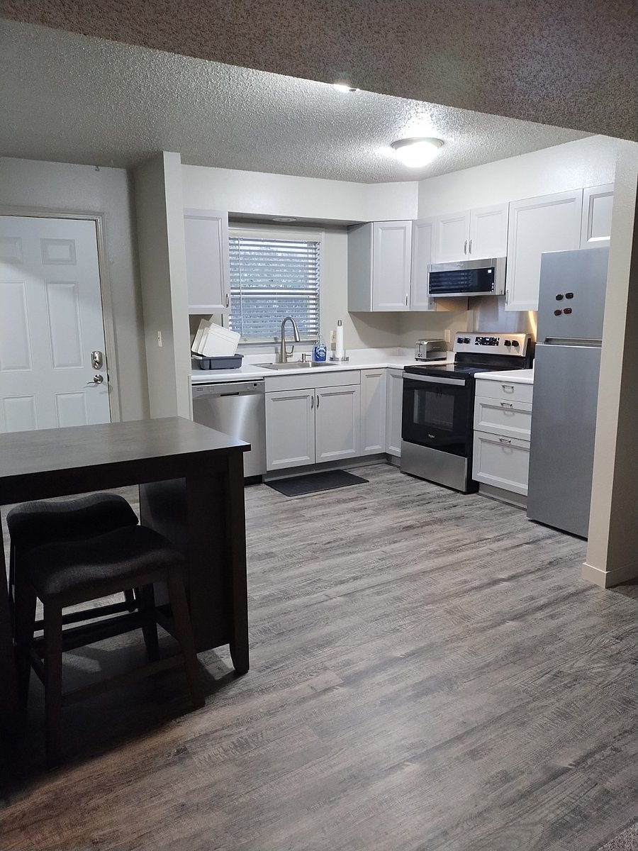 Furnished Finder property 569102_1 photo 6