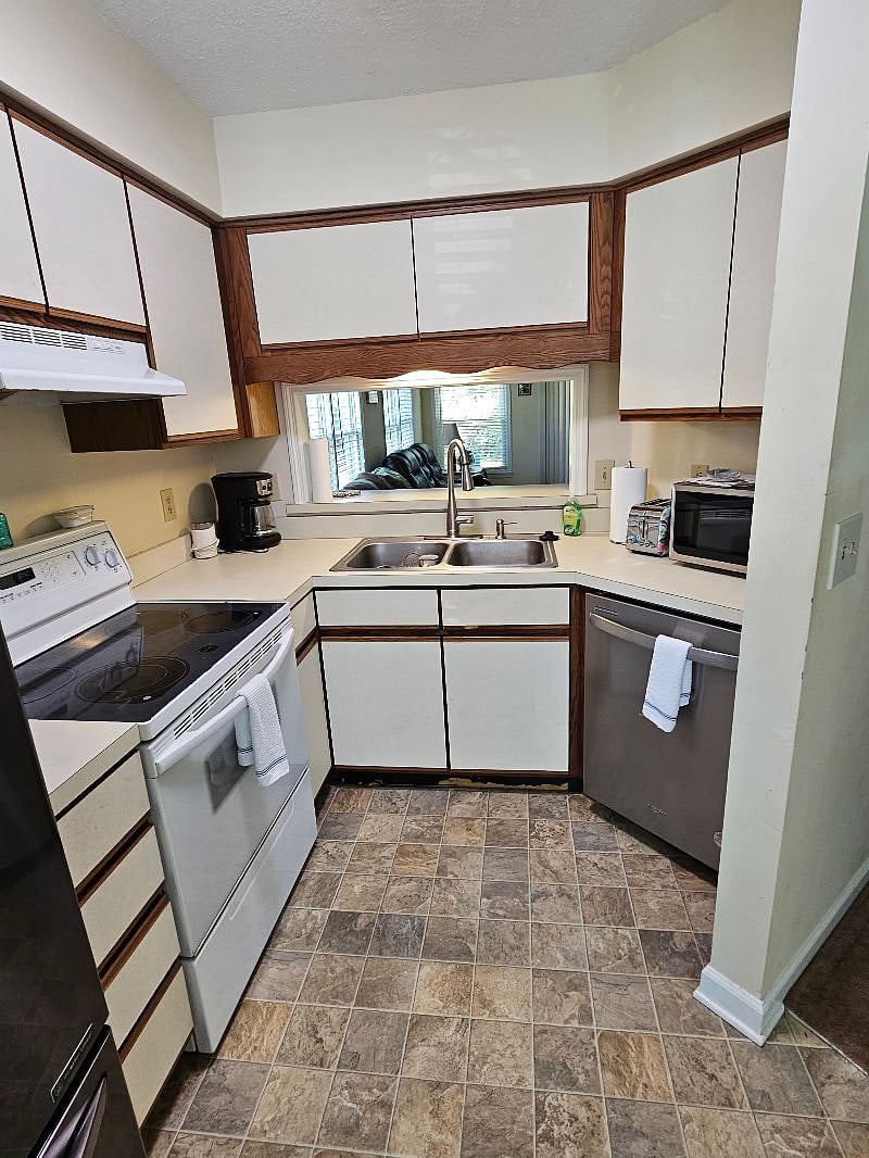 Furnished Finder property 569154_1 photo 13