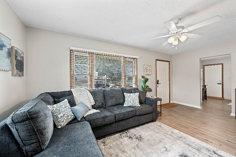 Furnished Finder property 569222_4 photo 3