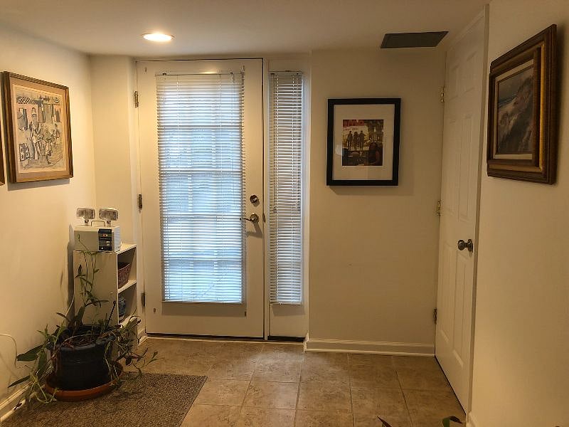 Furnished Finder property 569325_1 photo 12