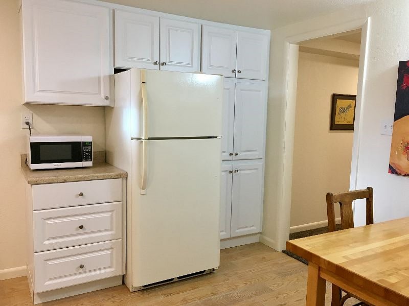 Spacious kitchen.