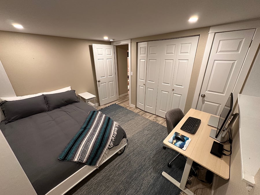Office/2nd bedroom with murphy bed laid down (with plush memory foam mattress, mamboo sheets, microfiber duvet etc.).
