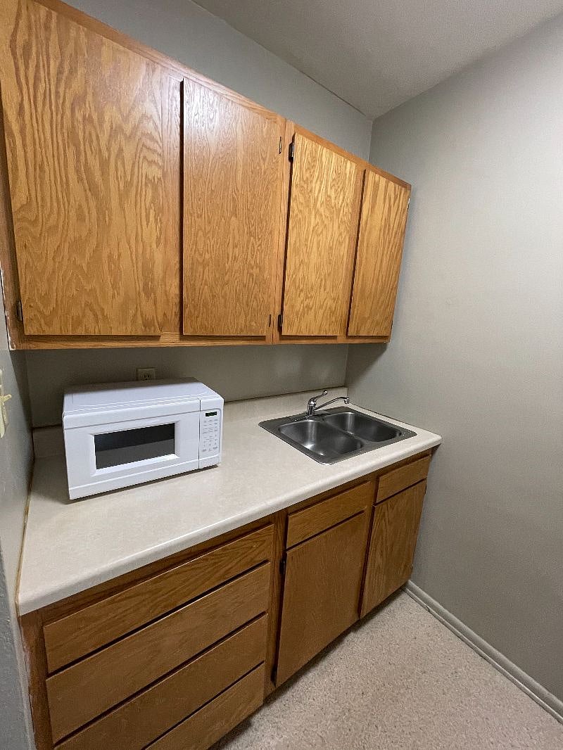 Furnished Finder property 569665_11 photo 5