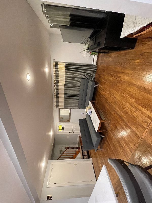 Furnished Finder property 569683_1 photo 3