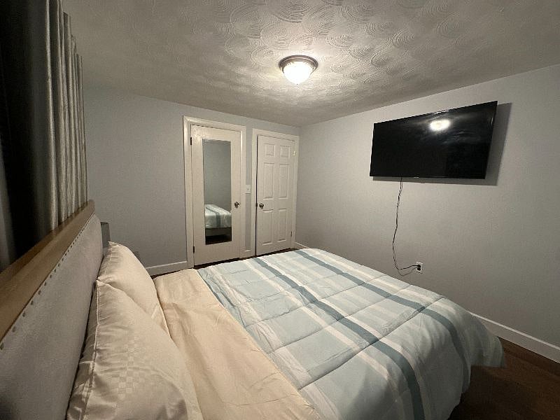 ROOM 2