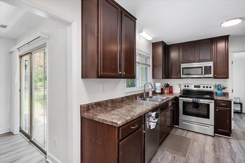 Furnished Finder property 569710_1 photo 17