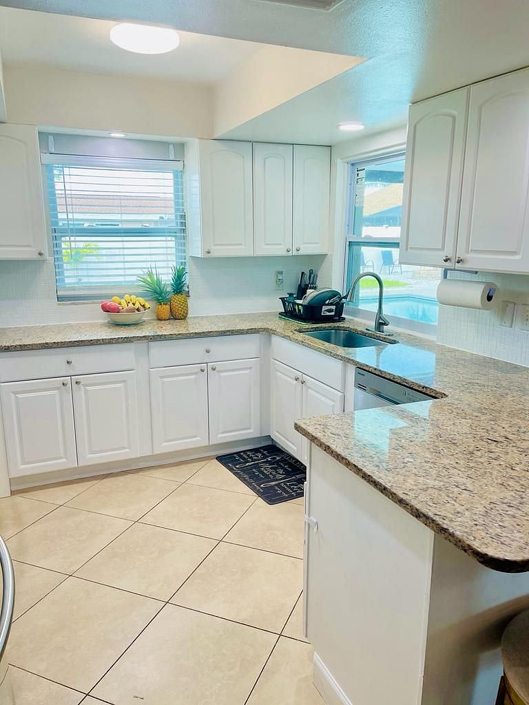 Furnished Finder property 569722_1 photo 8