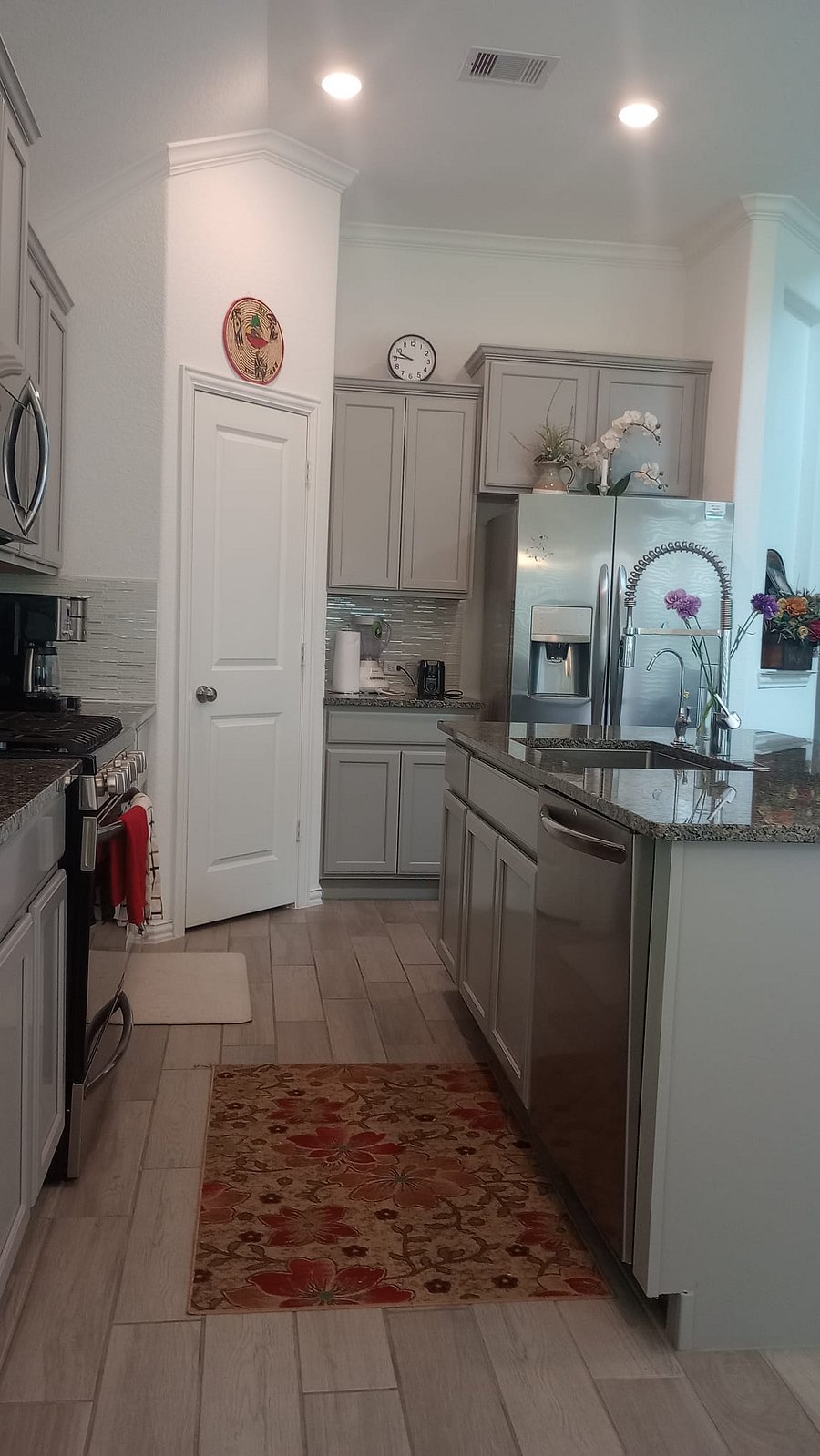 Furnished Finder property 569745_2 photo 8