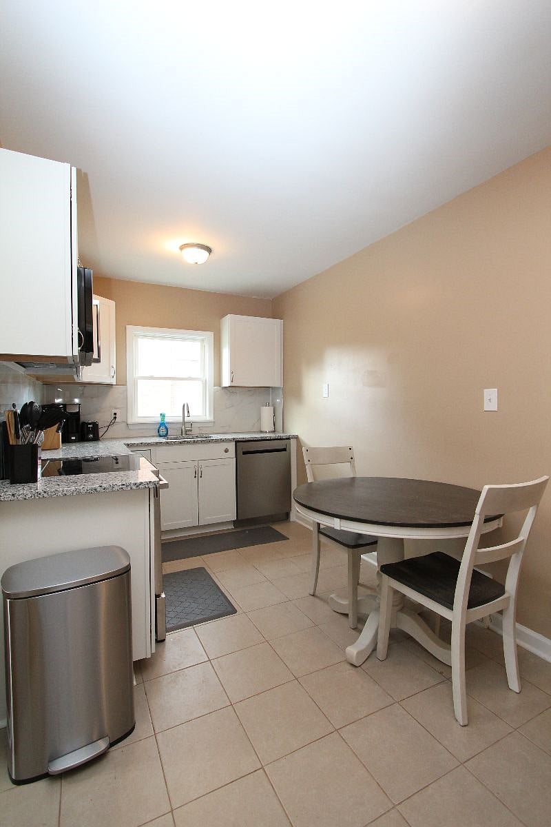Furnished Finder property 569765_2 photo 4