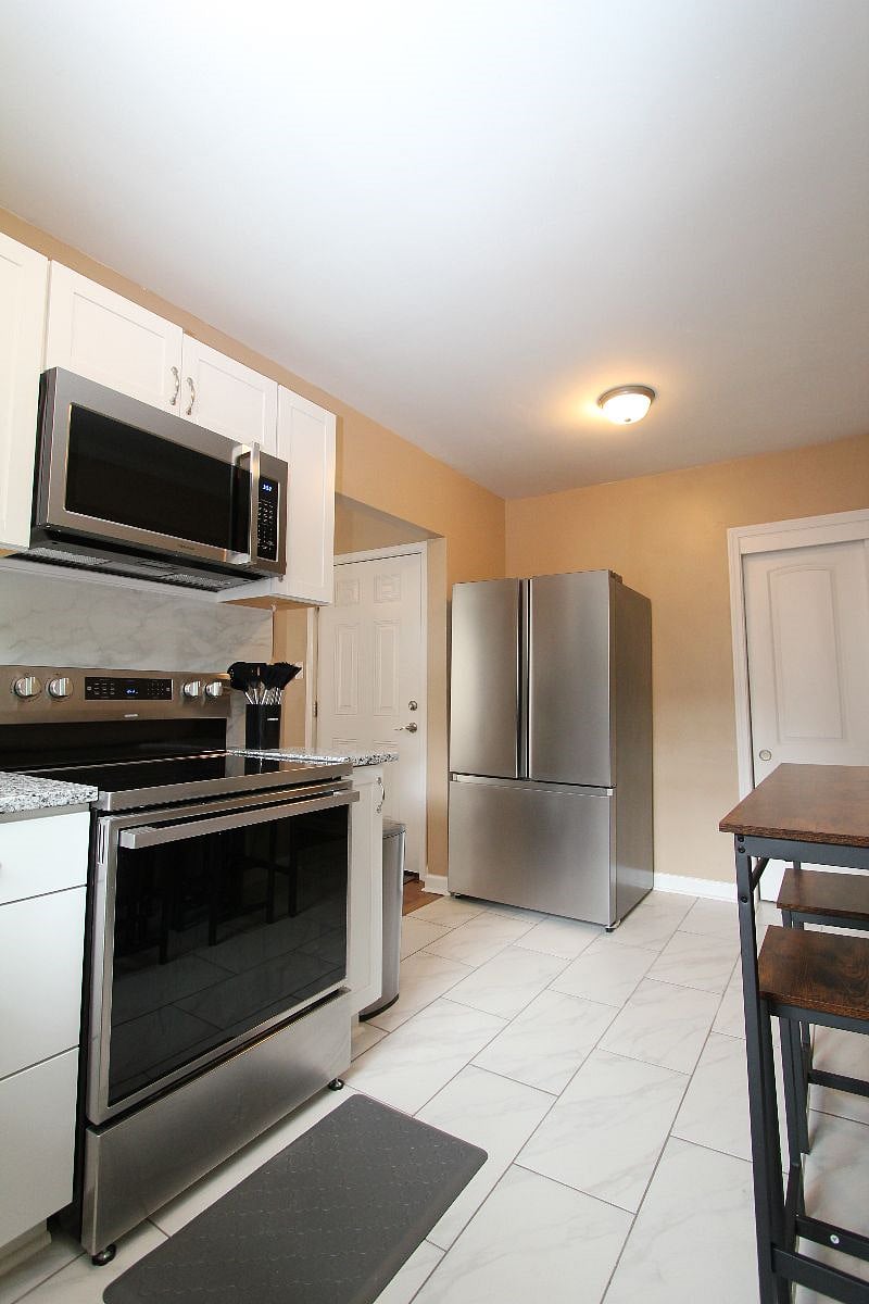Furnished Finder property 569765_3 photo 7