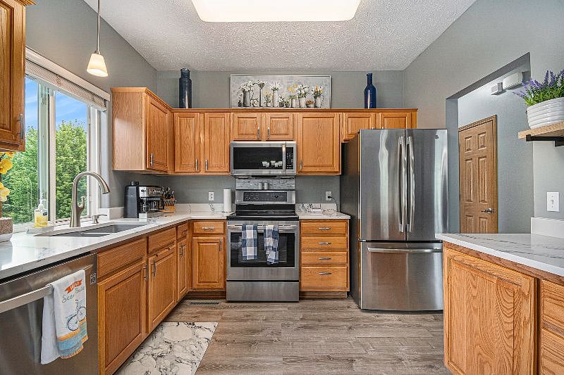 Furnished Finder property 569780_1 photo 4