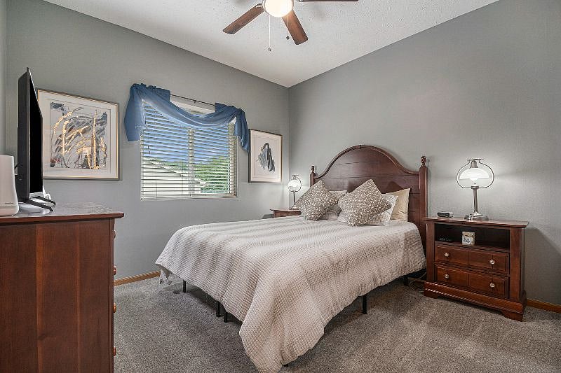 Guest bedroom