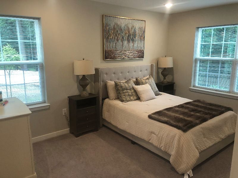 Furnished Finder property 569828_3 photo 5