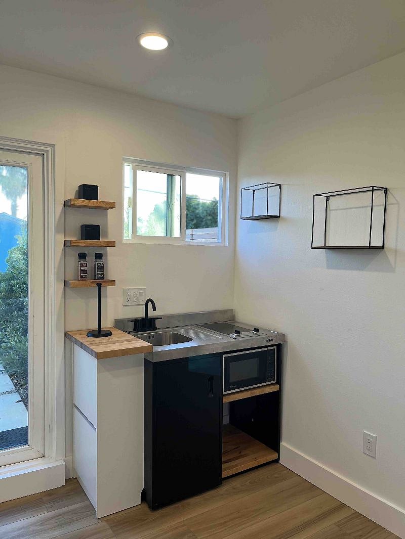 Furnished Finder property 569855_1 photo 5