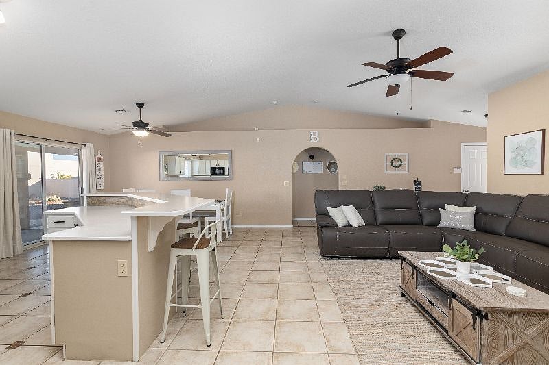 Furnished Finder property 569863_1 photo 18