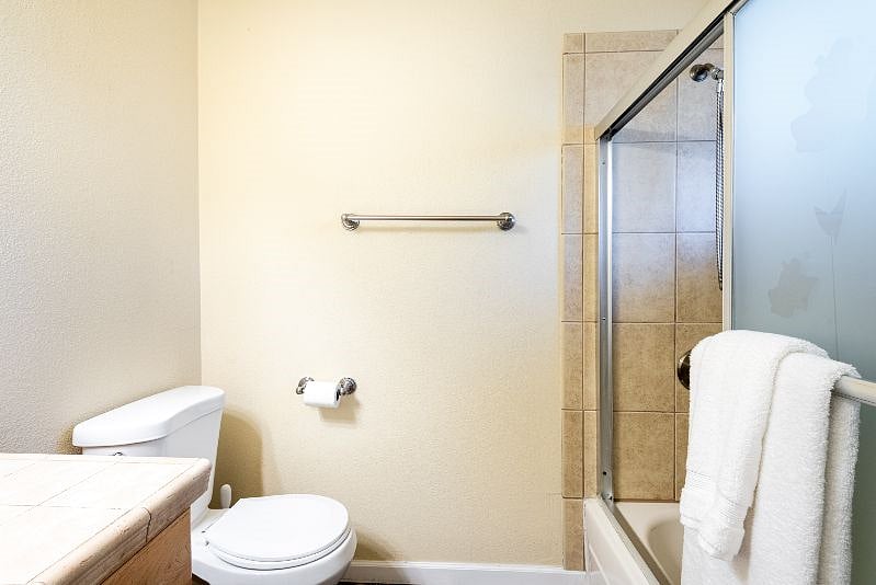 Furnished Finder property 569871_1 photo 11
