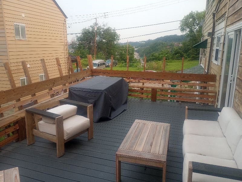deck, view 2